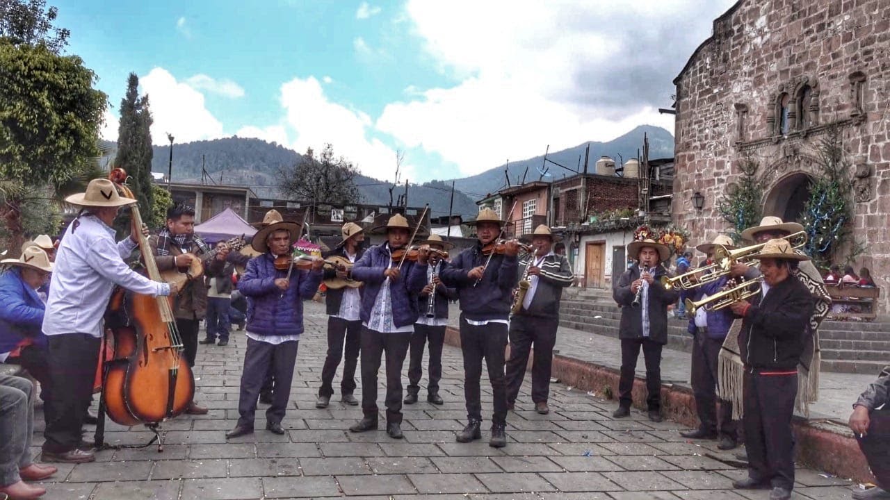 Mi Pobre Corazón - Orquesta Antigua de Quinceo en Capacuaro