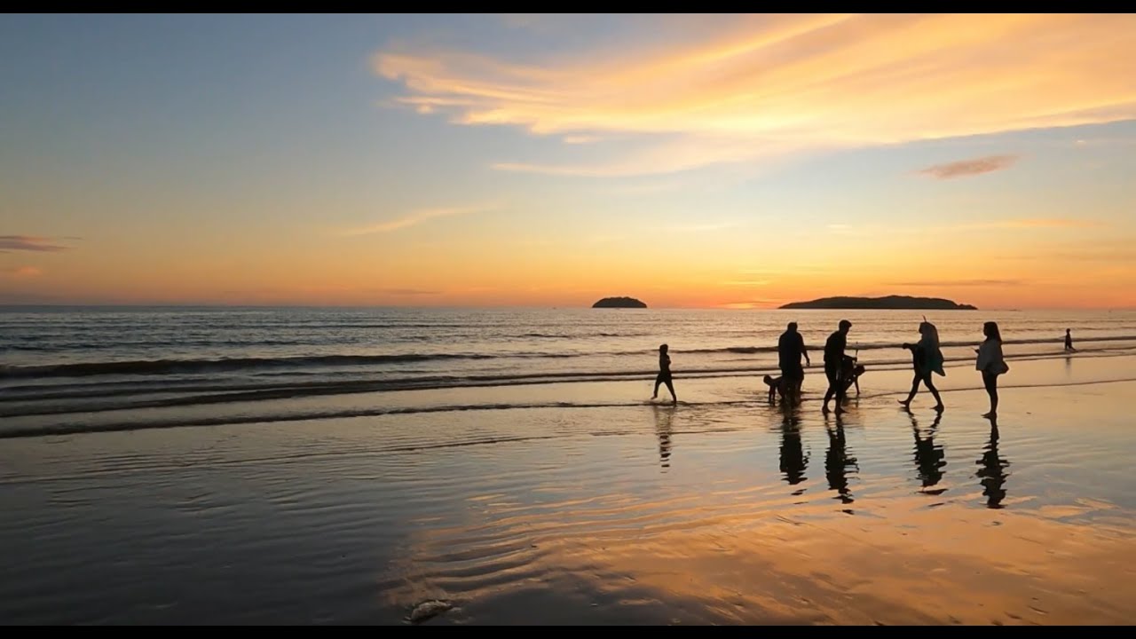 4K Leisure Walk in Tanjung Aru Beach Kota Kinabalu Sabah