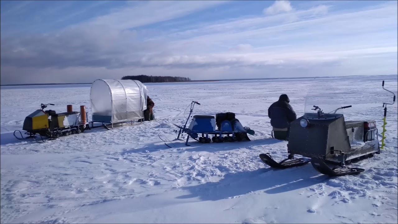 Легкий газ на мотобуксировщике.