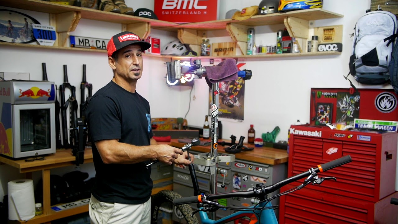 Mark's Garage | MTB tweaks and fixes - Episode 9 | Dropper post air pressure check