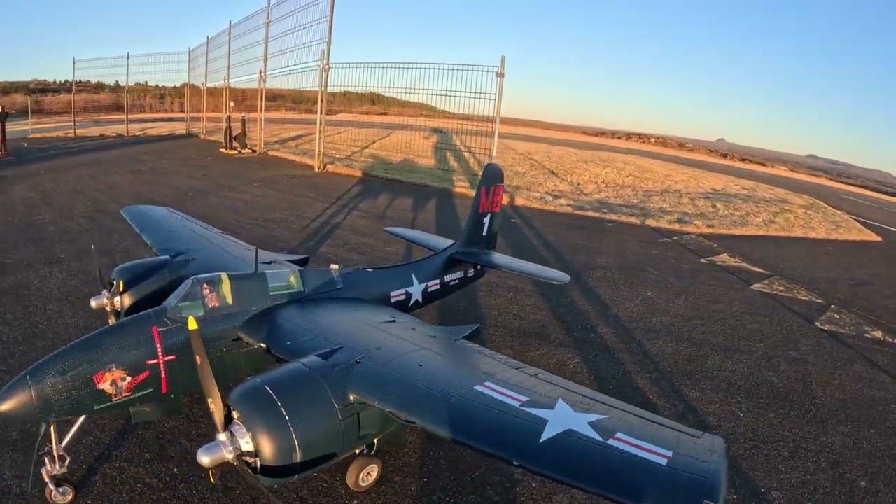 Arnarvöllur 20.02.2026. FMS Tigercat  F7F  1700mm
