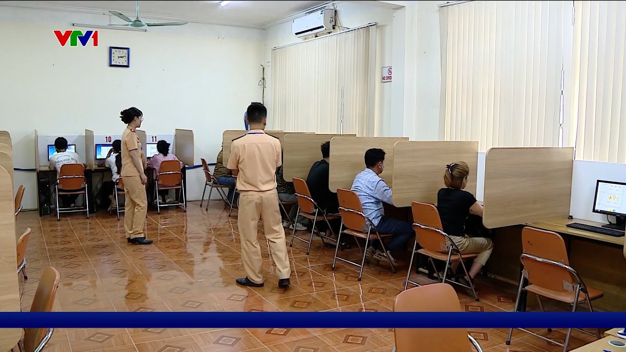 Nối lại thi sát hạch cấp giấy phép lái xe: Thi trượt 1 nội dung vẫn được thi tiếp | VTV24
