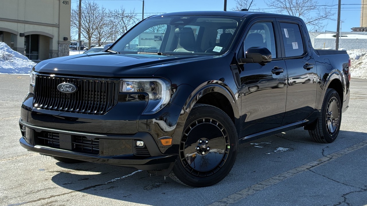 New 2026 Ford Maverick Lobo High in Shadow Black (#B0651) | Barrie Ford