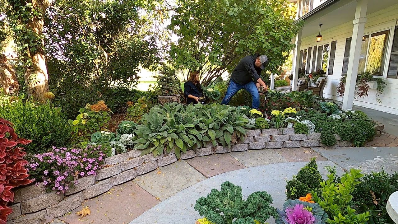 A Little Planting, a Little Harvesting, and a Little Cooking! 🌿🌽🍗 // Garden Answer