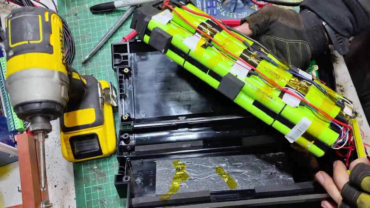 Wisper 575 Rack Battery not charging - WHY? How to open and test.
