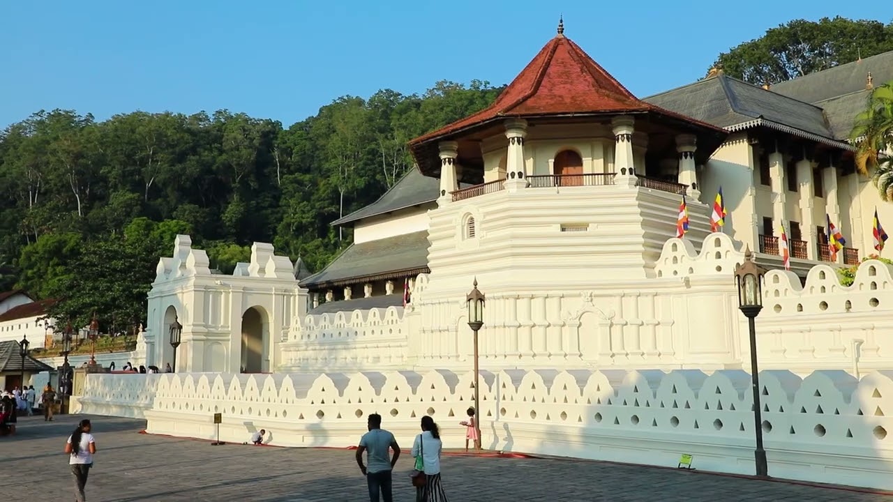 The Temple of the Sacred Tooth Relic