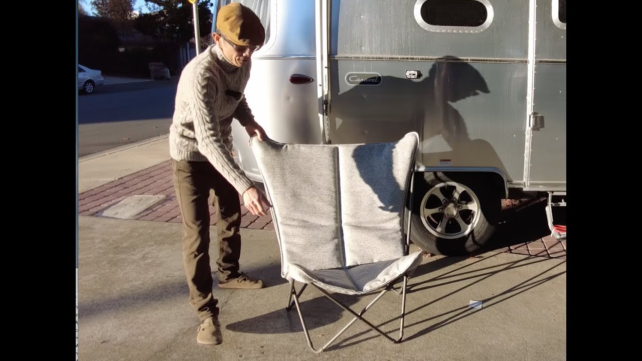 【跟著麥、麥可玩房車 7】露營用的椅子 (Pottery Barn/Lafuma Sphinx Sunbrella Butterfly Lounge Chair)