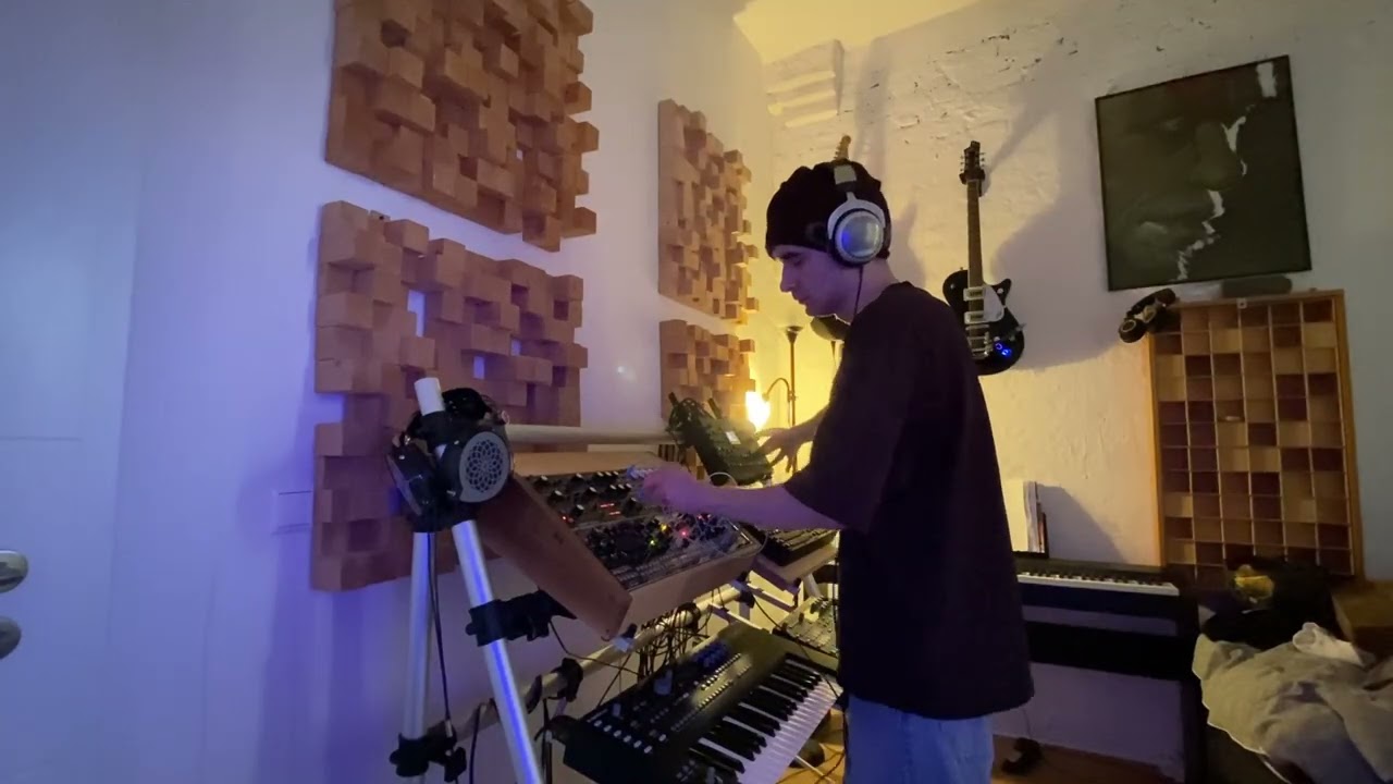 MODULAR MELODIC TECHNO - Groovy Melodic Modular Techno With Sweet Sounds - 111