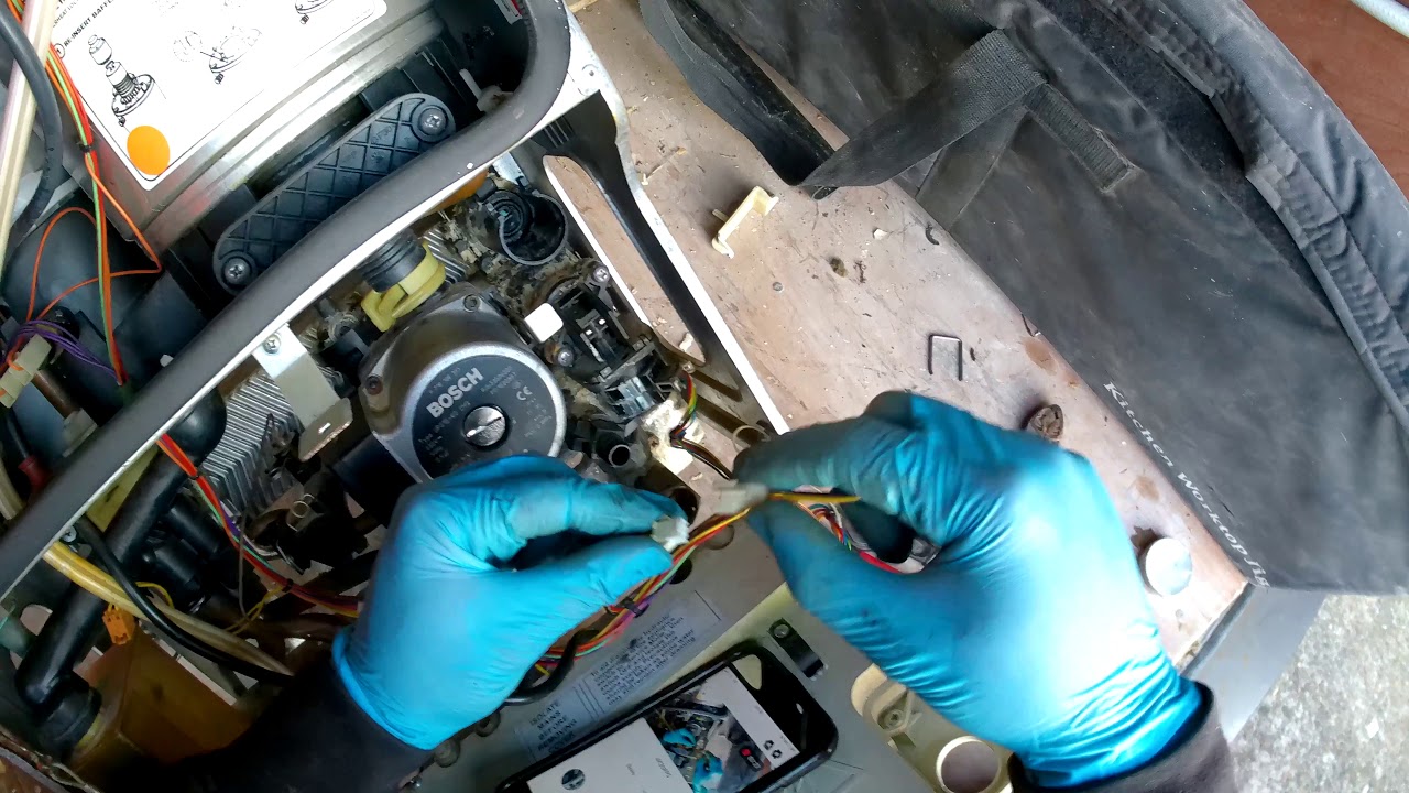 Worcester Greenstar - How To Test & Change The Flow Turbine | Boiler Not Getting A Demand On Water?