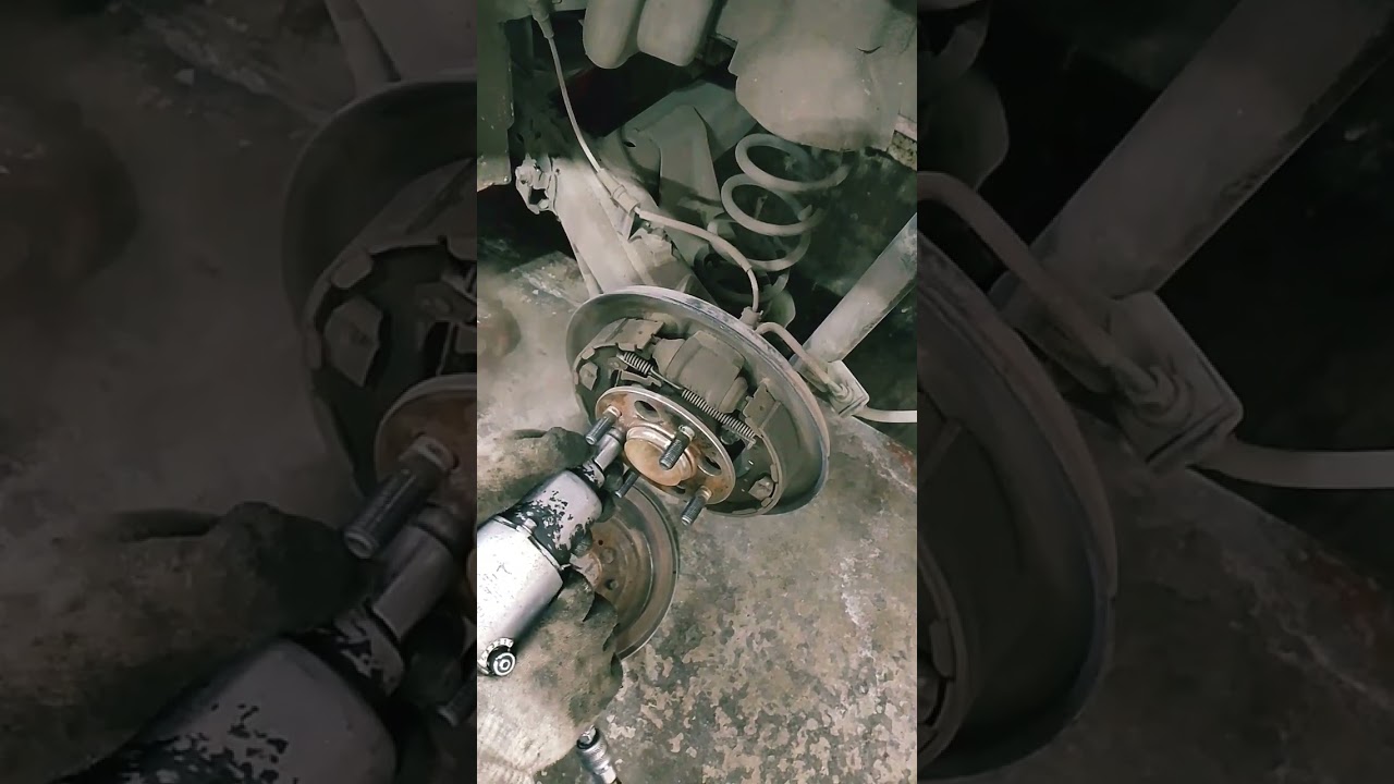 Hyundai accent rear wheel bearing replacement