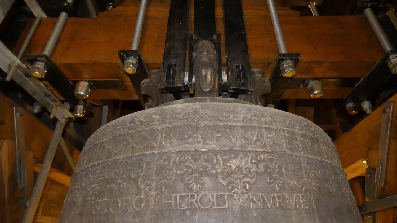 Bayreuth BT Die acht Glocken der evangelischen Stadtkirche Heilige Dreifaltigkeit Kurzfassung