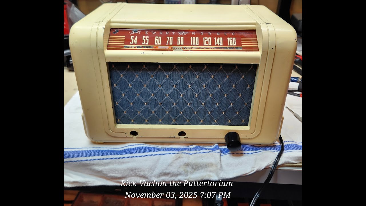 Converting a 1946 radio cabinet to an MP3 player - Reprise
