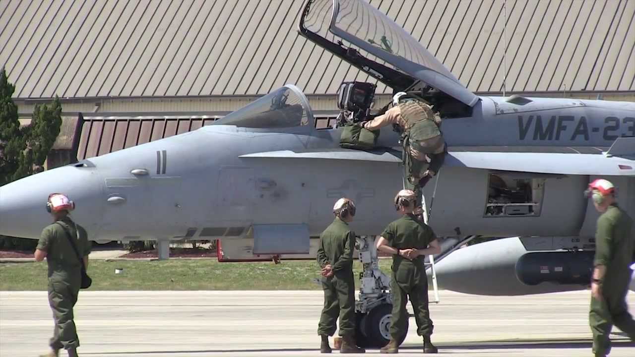 F/A-18C Hornets of Marine Fighter Attack Squadron 232 (VMFA-232) [HD]