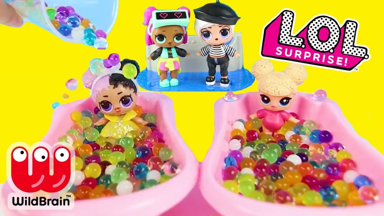 LOL Surprise Dolls and PJ Masks Luna Confetti Pop Turns Fake | Wave 2 Dolls Night time Routine