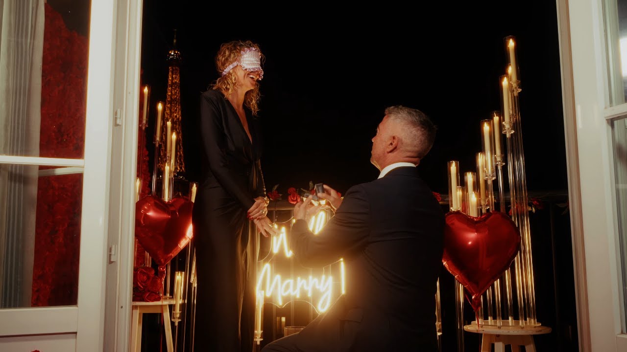 Pedida de mano en París con vistas a la Torre Eiffel 💍 | Rooftop romántico y fotógrafo profesional