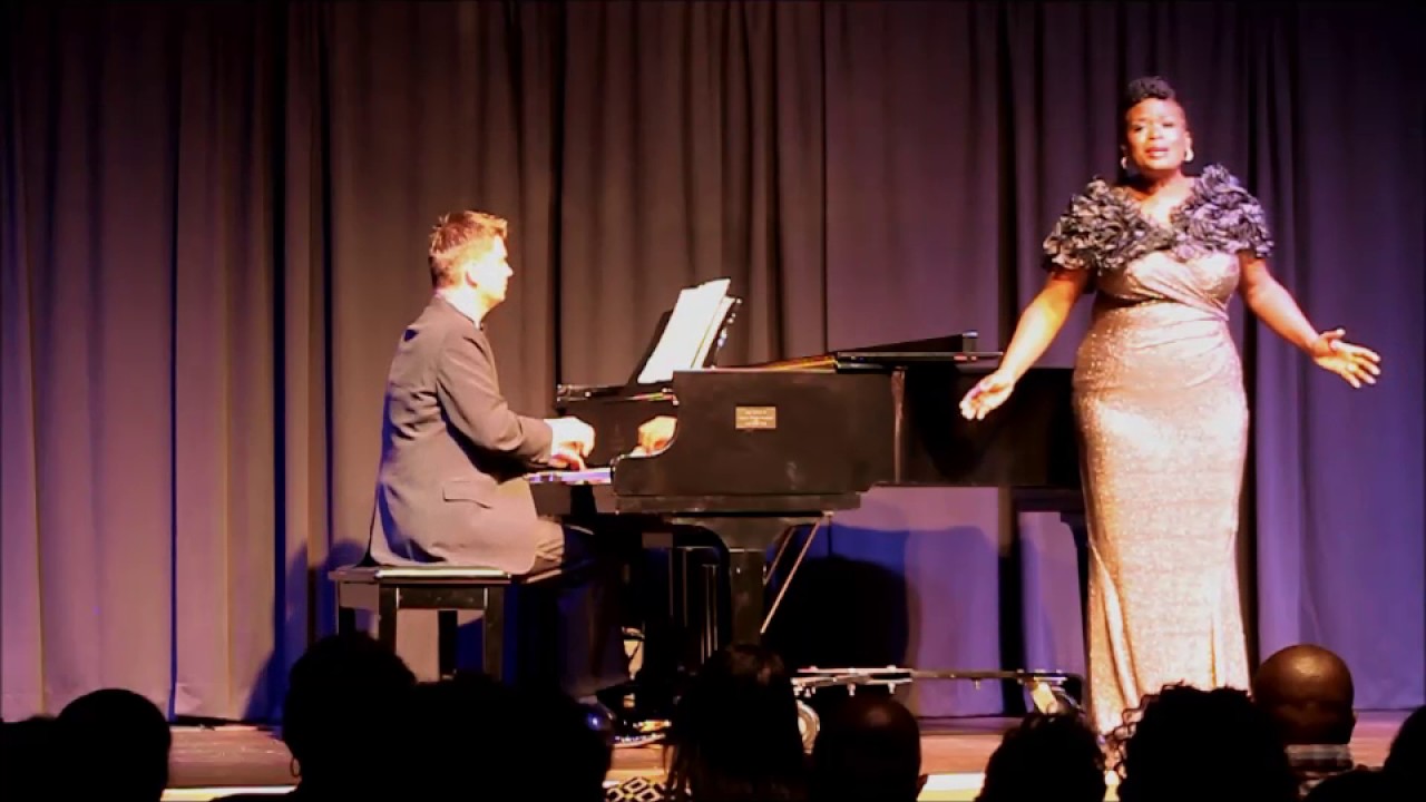 LaToya Lain sings, 