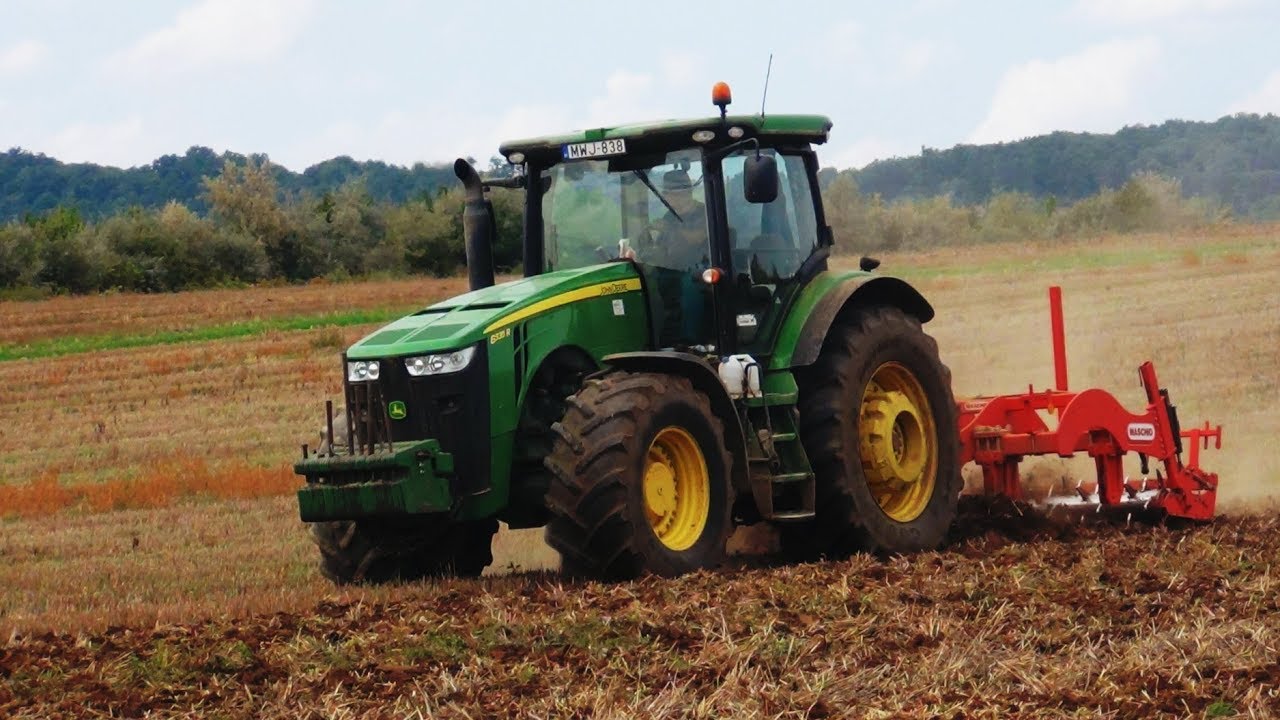 Agroterm Kft 2017 John Deere 8335R talajlaz&iacute;t&aacute;s