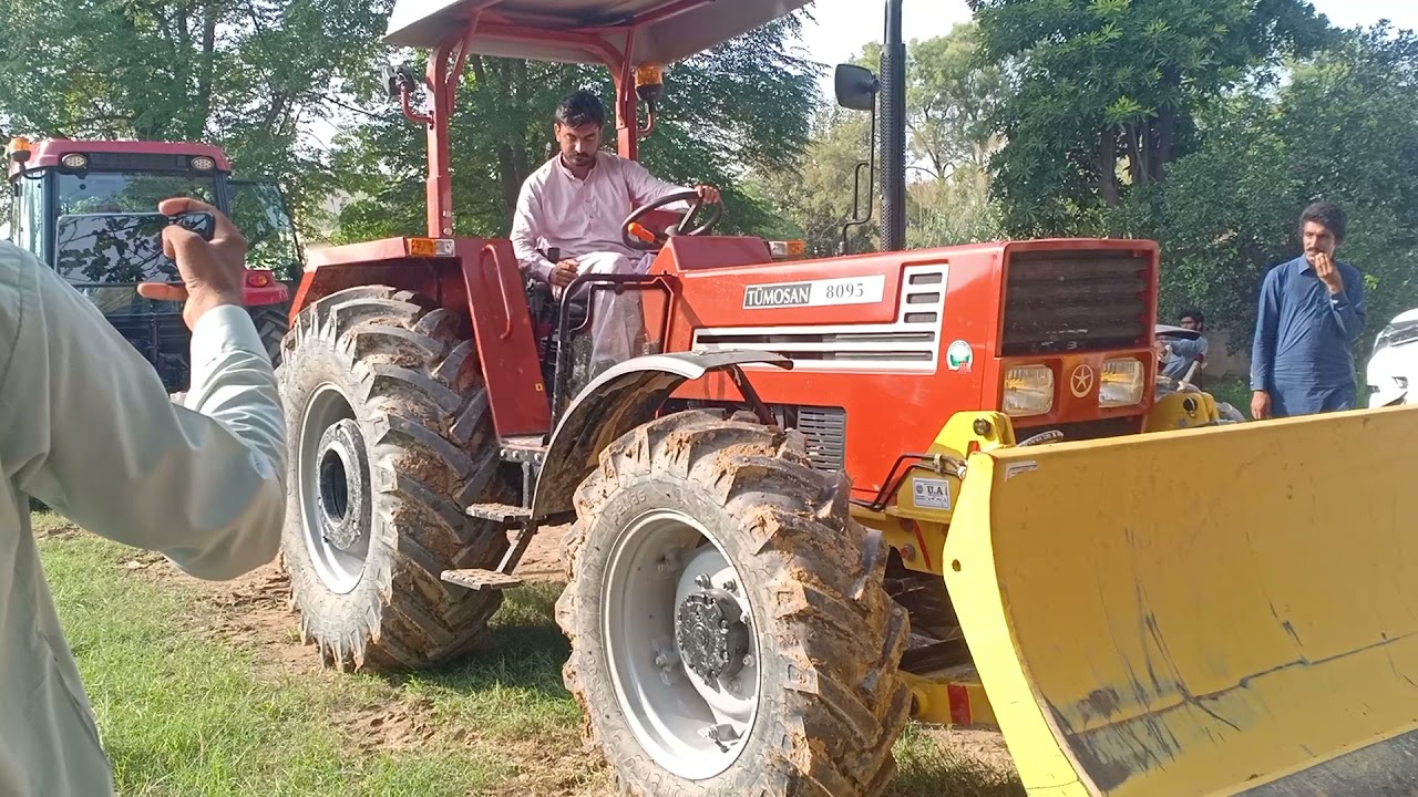 Tumosan Tractor 8095 95 hp  Tractor in Pakistan