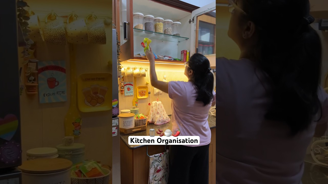 Kitchen cabinet organisation🫙🌶️ #shorts #youtubeshorts #kitchenorganization #kitchenitems #meesho