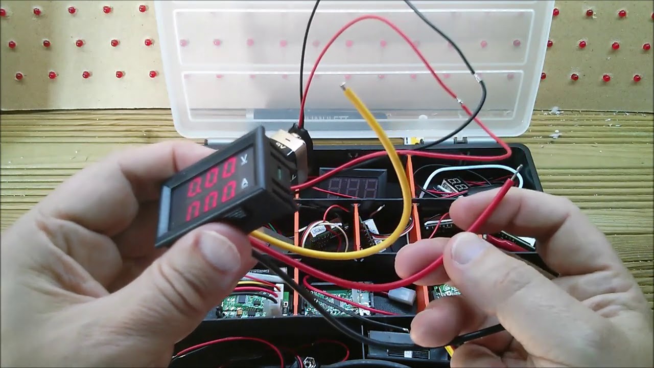 Ammeter for Workshop Battery (powers the lights)