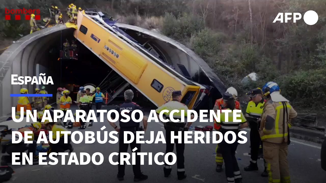 Aparatoso accidente de autobús en España | AFP