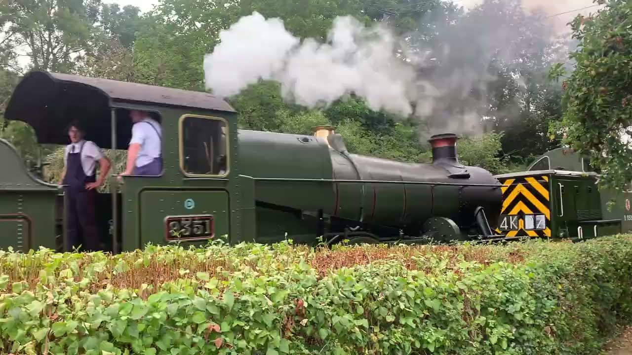 RAILWAY COTTAGE. WEST SOMERSET RAILWAY. A few days of bliss in the sun.