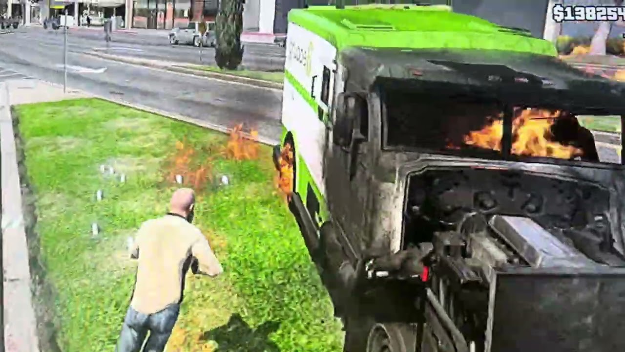 GTA V Bank Armored Truck Robbery Escaping Policeman Stealing Money Cars 
