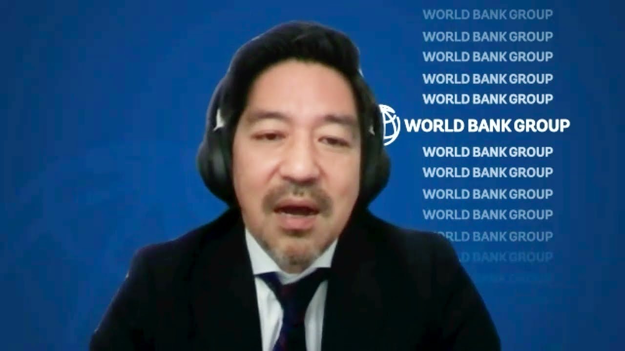 Mr. Shigeyuki Sakaki, Senior Urban Transport Specialist at the World Bank in Vietnam (01)