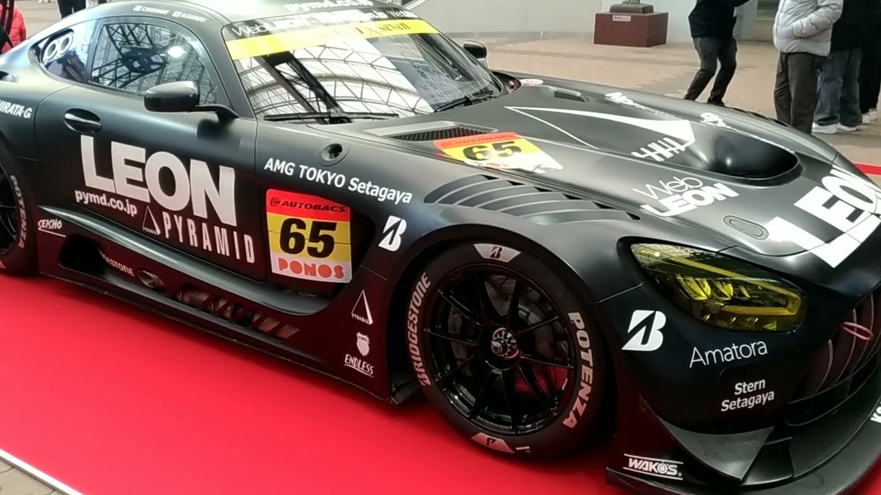 大阪オートメッセ 2026 インテックスプラザからGTマシンを撮影