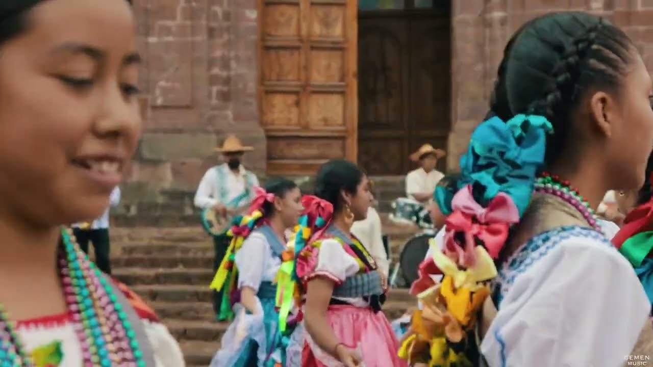 LA PIREKUA MICHOACANA - LOS DE LA 235