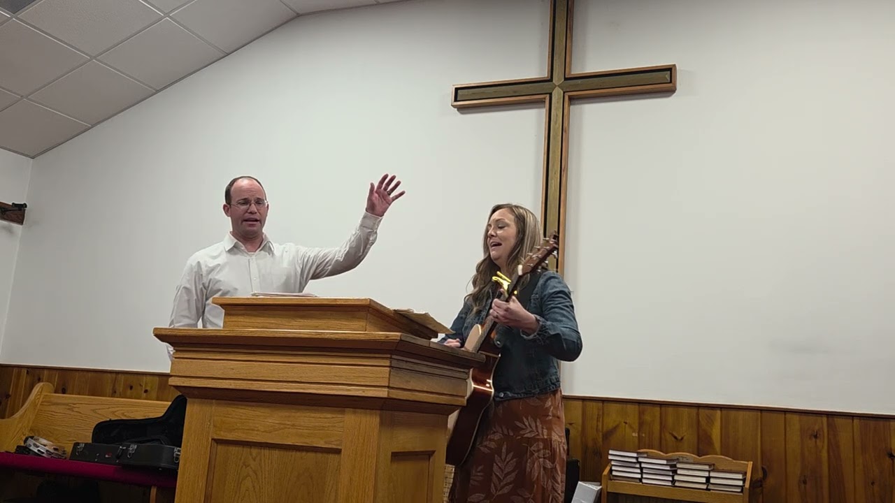 Shawn and Jessica singing Sunday night 3-1