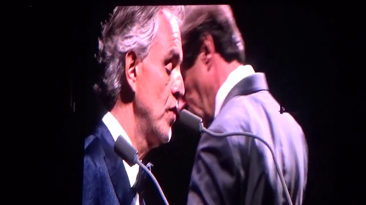 Andrea Bocelli   Can't Help Falling In Love,Canto della terra Live,Kiev