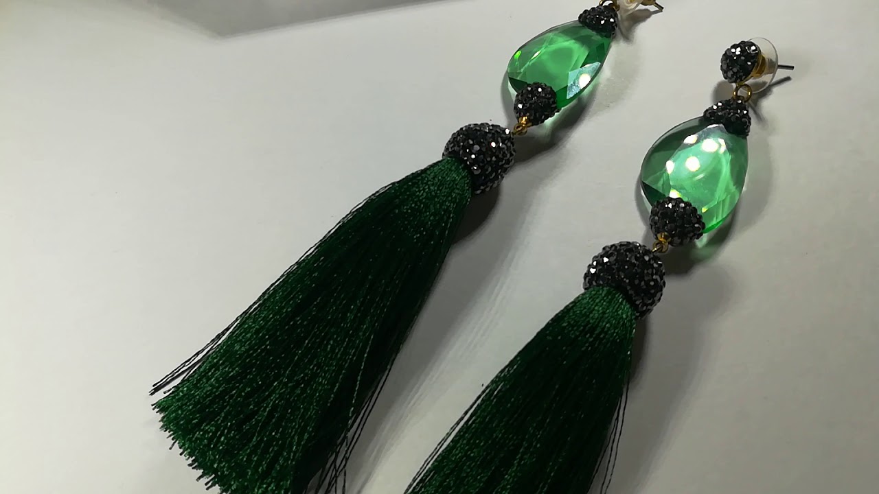 Aretes Hilo De Seda Color Esmeralda Con Cristales Swarovsky