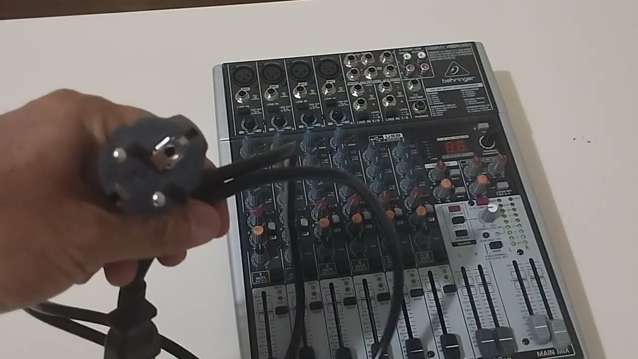 Behringer X1204 Usb Mikser tanıtımı, özellikleri ve kullanımı