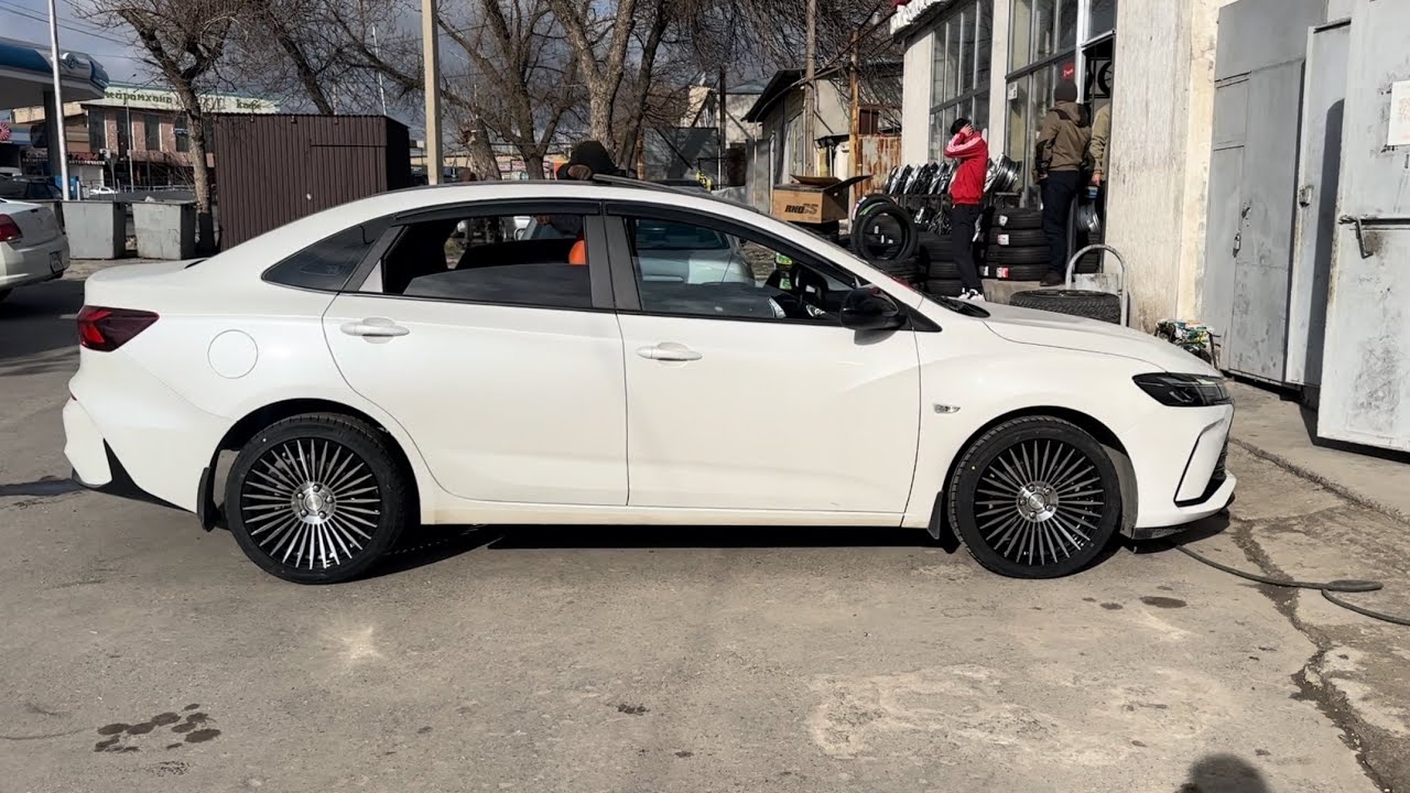Chevrolet Monza ставим новые диски R17 
