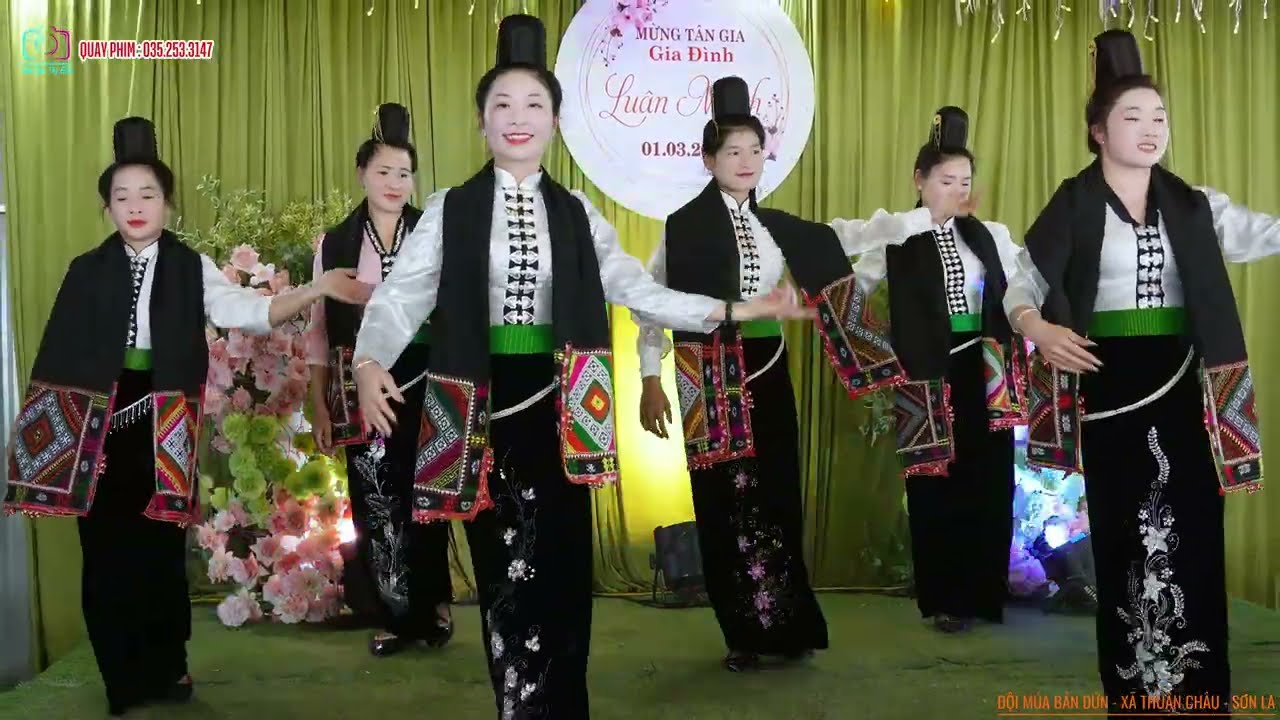 INH LẢ ƠI - ĐỘI MÚA GIA ĐÌNH BẢN DỬN THỂ HIỆN