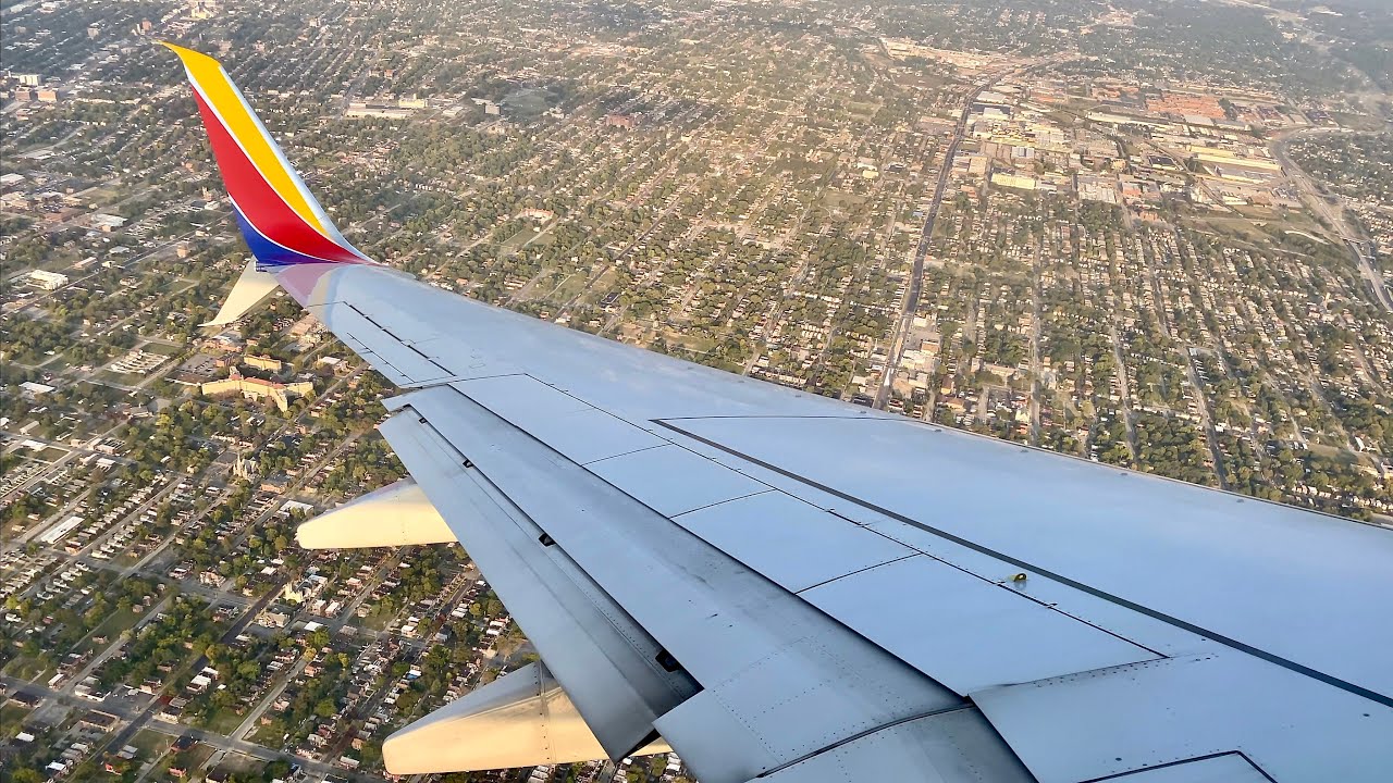 Sunlit St. Louis Landing – Southwest Airlines – Boeing 737-800 – STL – N8502Z – SCS Ep. 499
