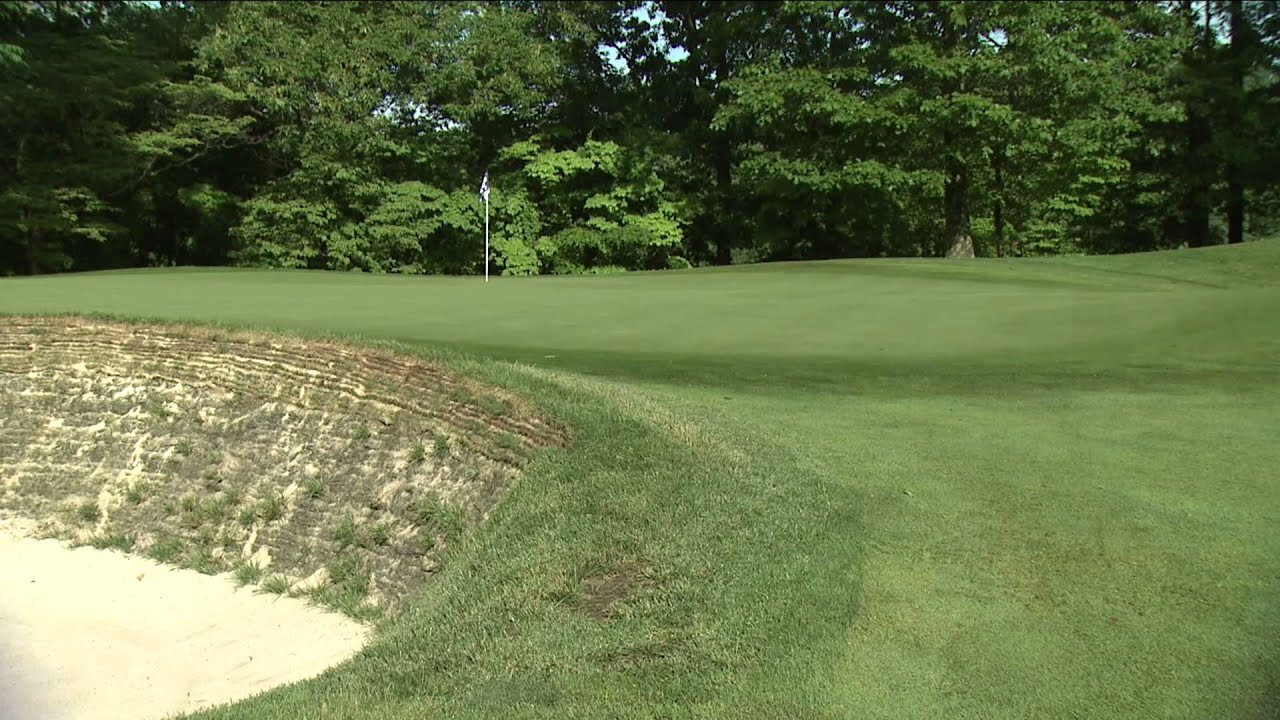 Local Knowledge: Maintaining sod wall bunkers at Fieldstone Golf Club
