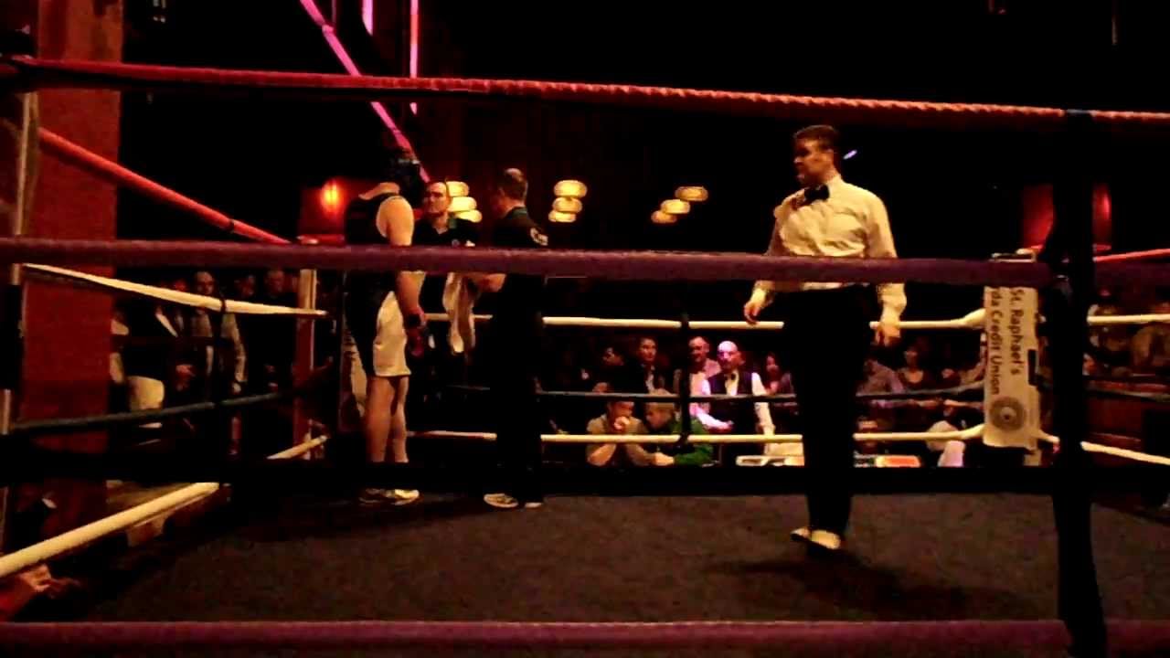 Conor Gleeson vs. Declan Quinn (White Collar Boxing)