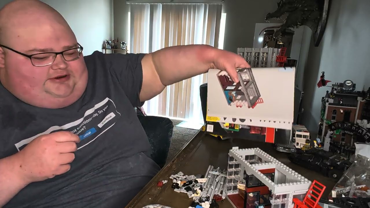 Royce Builds Lego Daily Bugle Week 5 