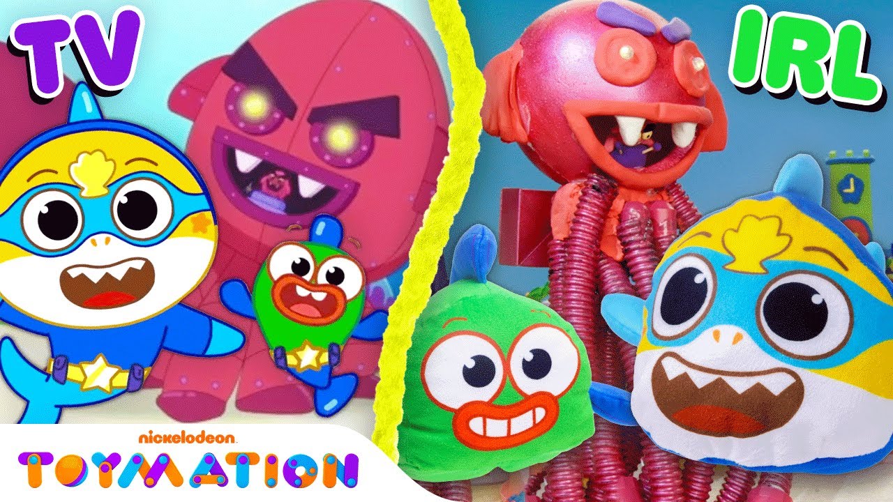 Baby Shark Plays the Best Friend Game! w/ William | Baby Shark's Big Show Toys | Toymation