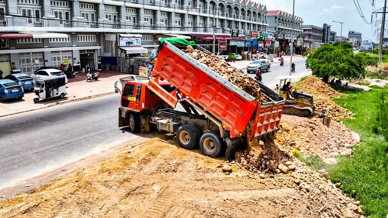 New Project!!! Landfill up Process by 5Ton truck unloading soil with Dozer pushing soil