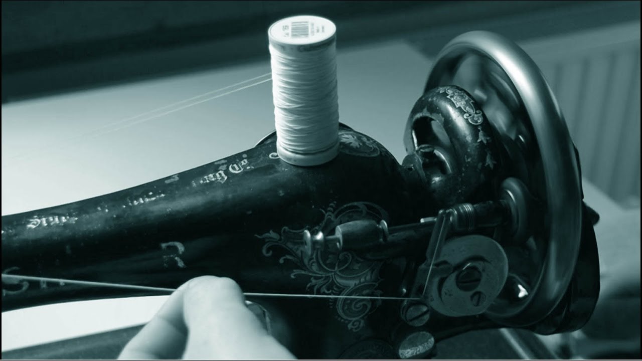 How to setup a vintage Singer sewing machine