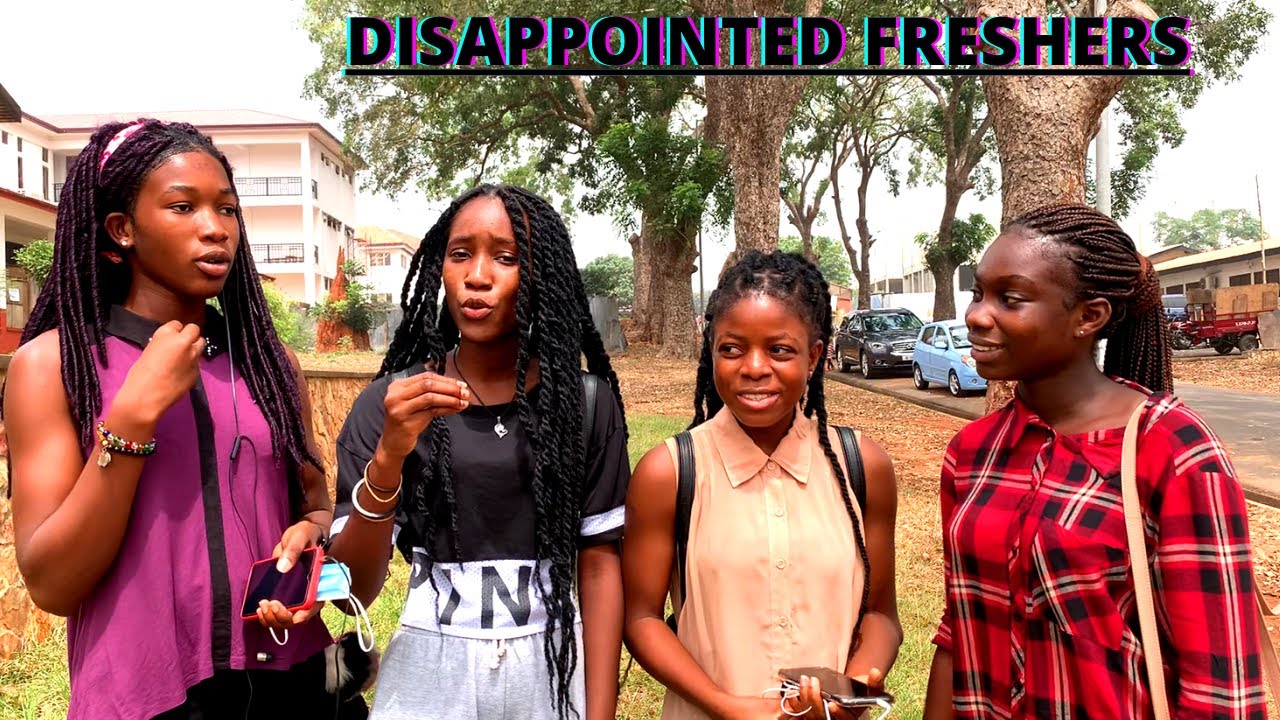 Эти первокурсники не так уж и счастливы в Университете Ганы.