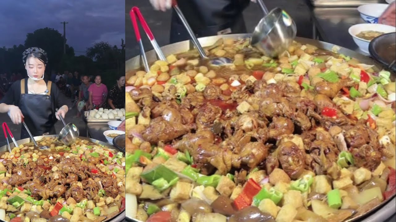 A Beautiful Chinese Girl Cook Free Meals / Potato Chicken Noodles Food for the elders on the Street