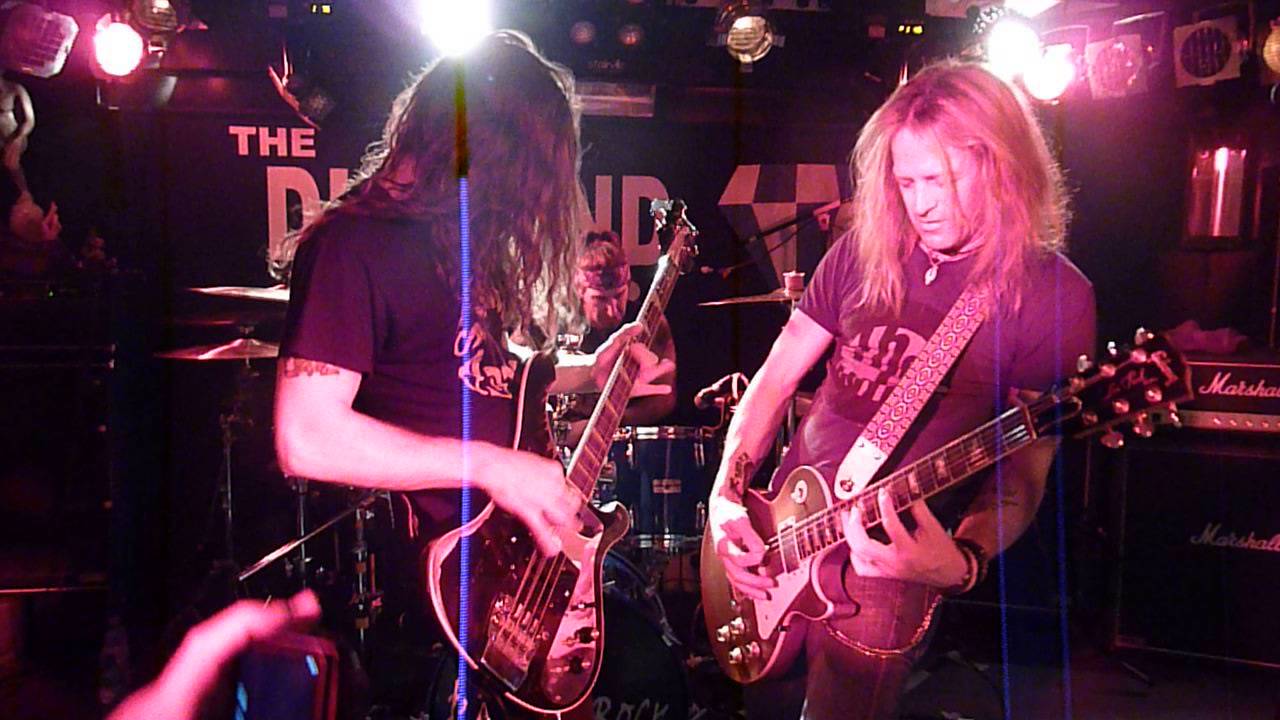 Steamroller . War Pigs . Live At The Diamond Rock Club 12.9.14