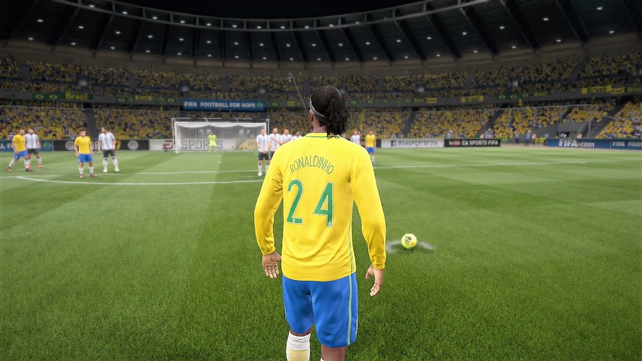 FIFA 17 INSANE LEGENDS FREE KICK COMPILATION Ft ROBERTO CARLOS, RONALDIHNO, ZIDANE, KOEMAN, GULLIT