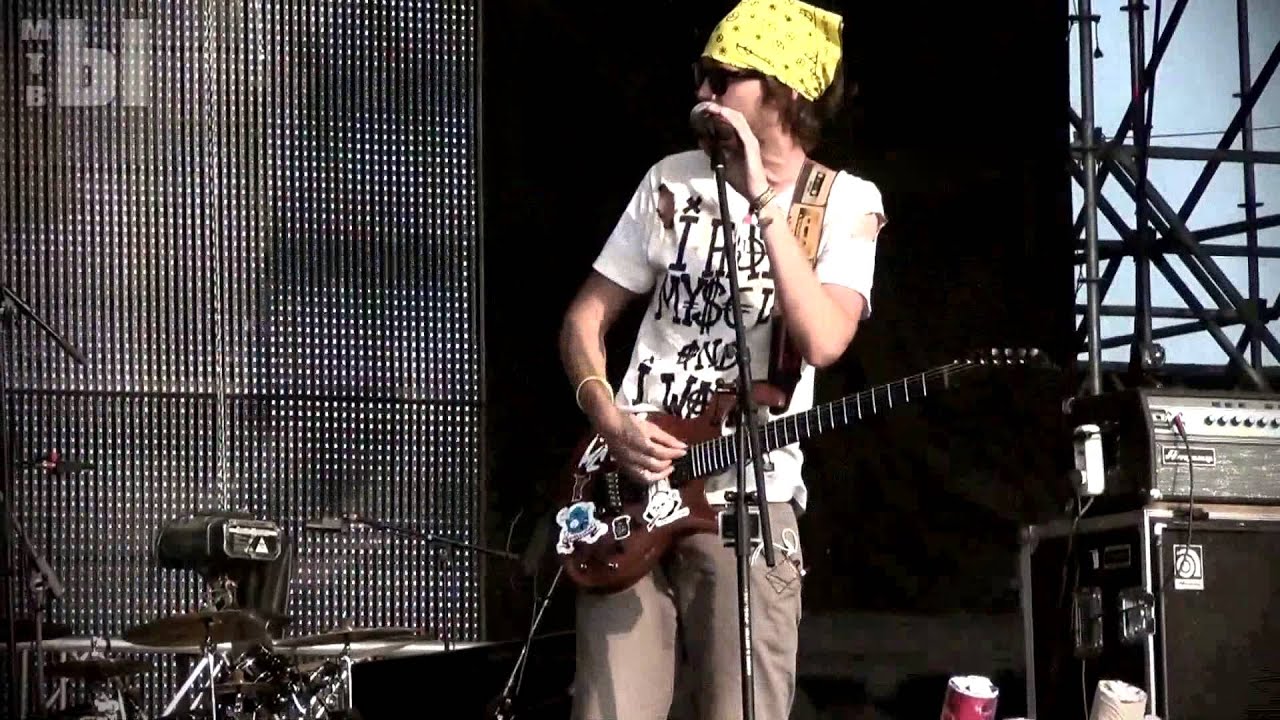 Noize MC - Мало огня [Freestyle] (Live at KUBANA 2013)