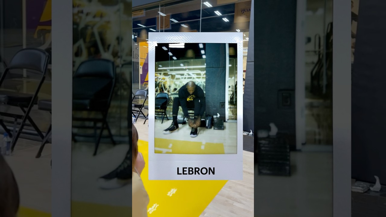 POSE! Training camp Day 2 with the Lakers 📸