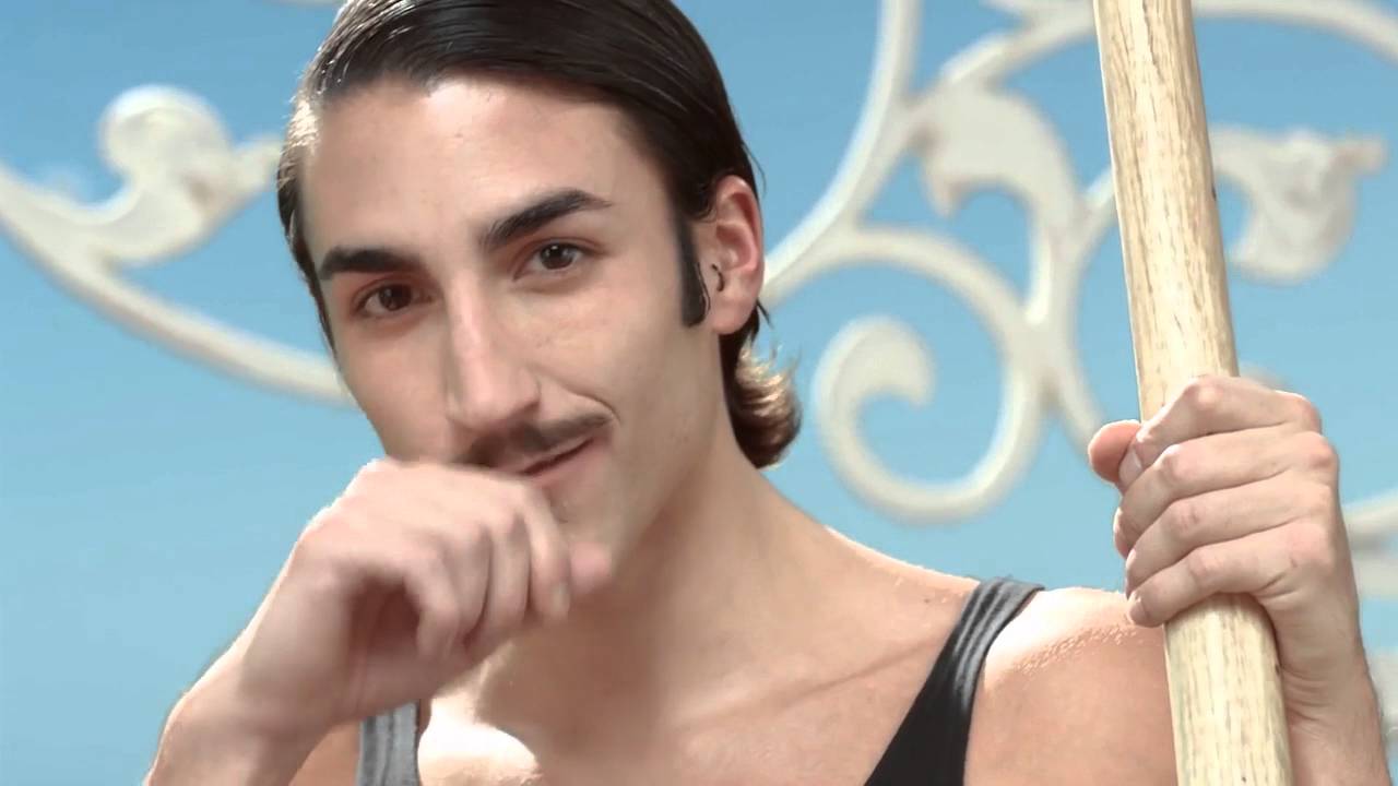 Shakira - Costa Cruceros (Full Commercial)